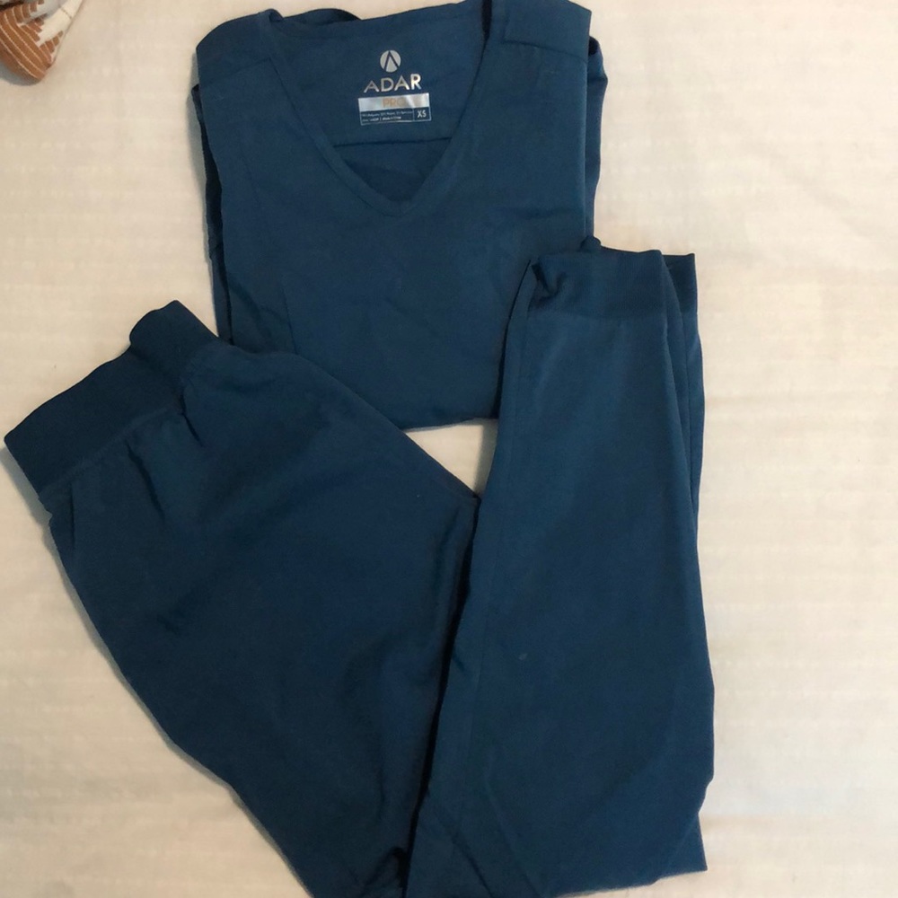 Womens Adar Pro Scrub Set